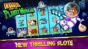 Live casino dealer streaming real-time games on house of luck for Filipino players
